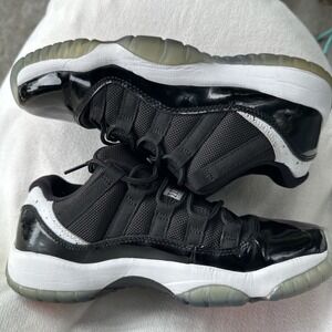 Nike Air Jordan 11 XI Retro Low Infrared 23 2014 Youth Size 6Y Black White